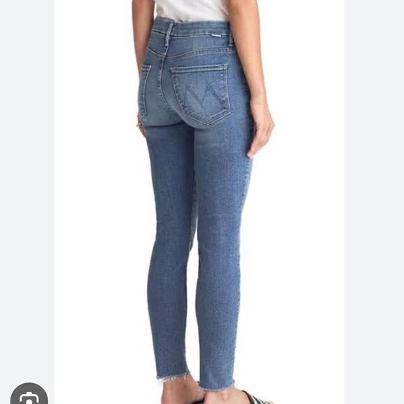 Mother Looker Ankle Fray Jeans - Picture 3 of 8